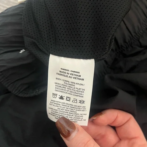 Nike Black Kids Nylon Cargo Joggers Pants Youth Medium Boys Girls - Picture 8 of 8